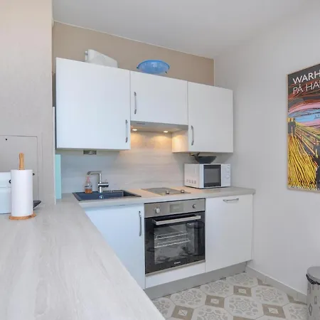 Amazing Apartment In Mandelieu-La-Napoule Apartment *